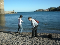2012 - Dec 26, Skimming stones with Theo, Collioure